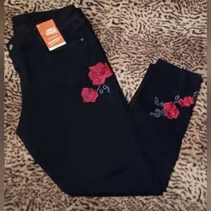 Arizona Jean ankle Jeggings 27"insm sz17 blk/red rose/green vine leaf applique
